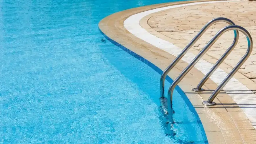 Can a dosing pump keep my swimming pool clean?